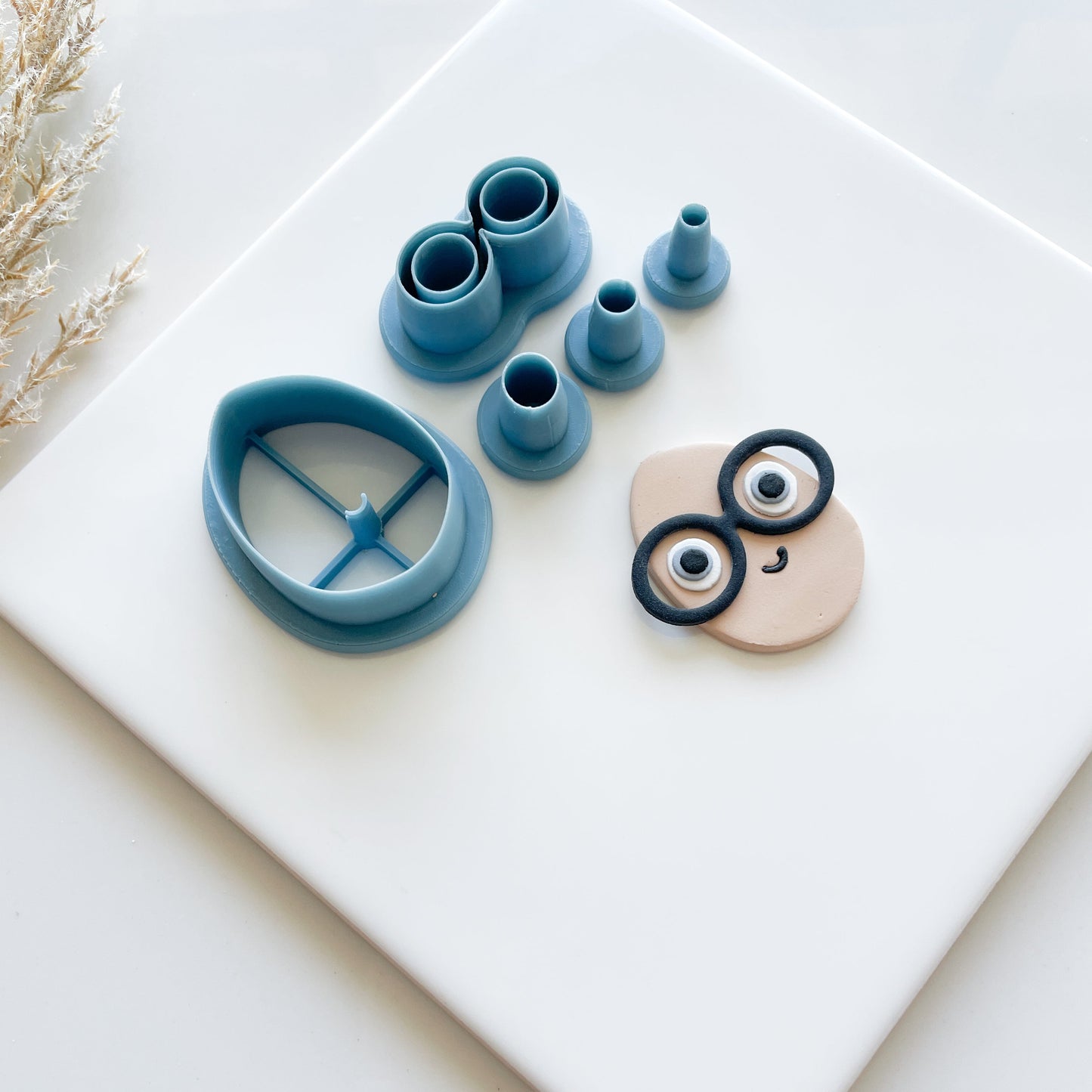 Happy Egg Clay Cutter