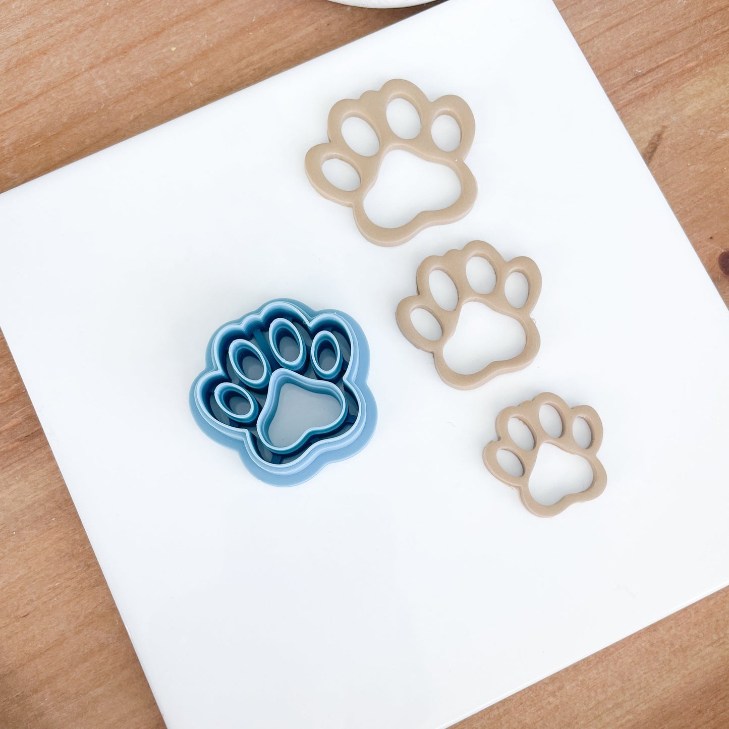 Hollow Dog Paw Clay Cutter