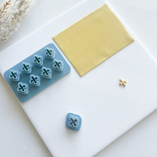 Micro Fleur De Lis Shape