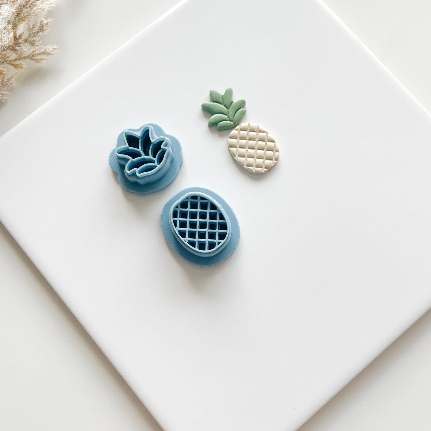 Pineapple Clay Cutter