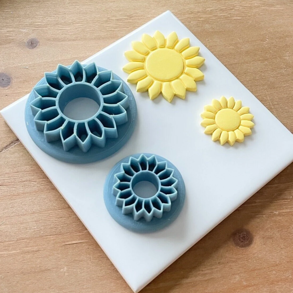 Sunflower Clay Cutter