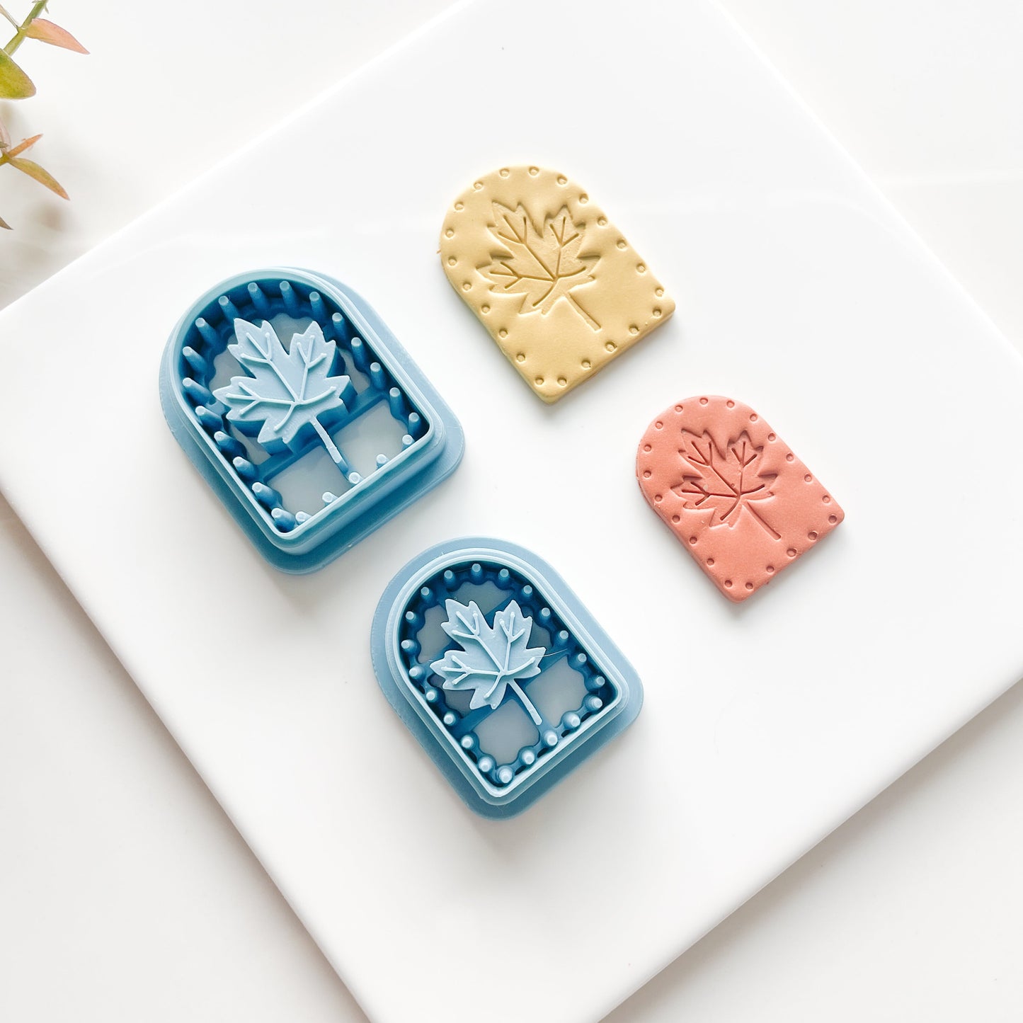 Maple Leaf Arch Clay Cutter
