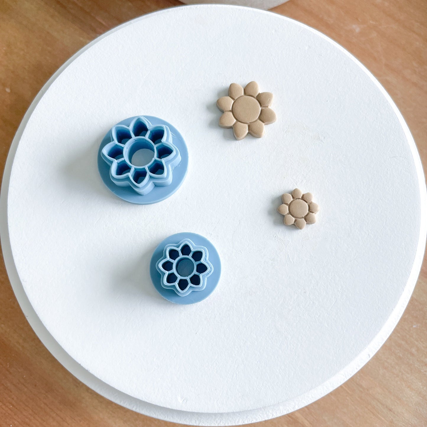 Sunflower Stud Clay Cutter