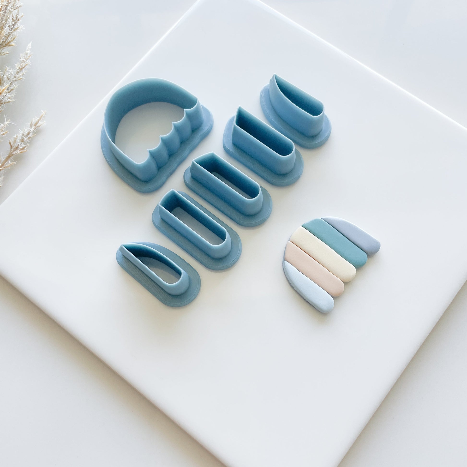 Rainbow Builder Clay Cutter