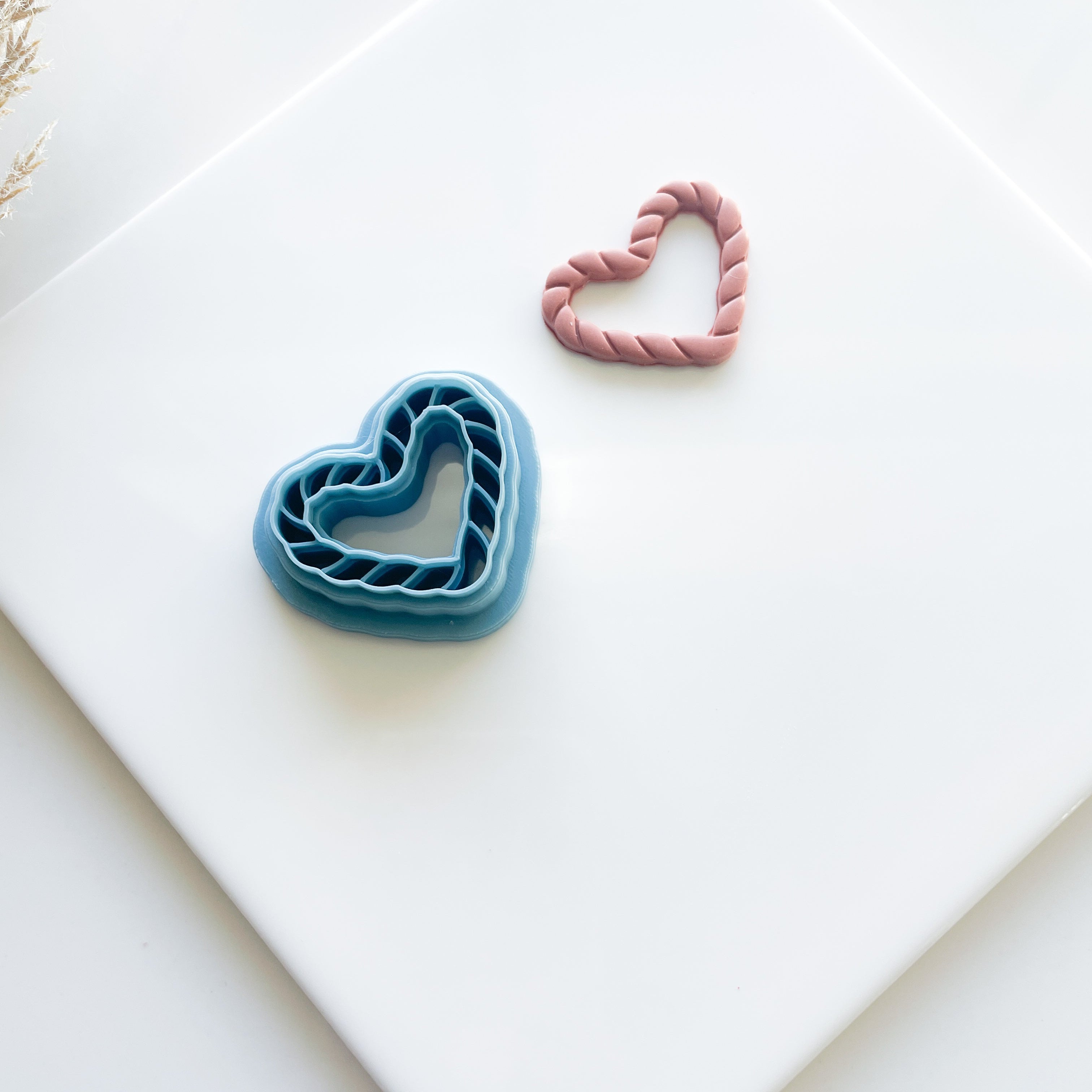 Twisted Heart Rope Clay Cutter – Lee Clay Co