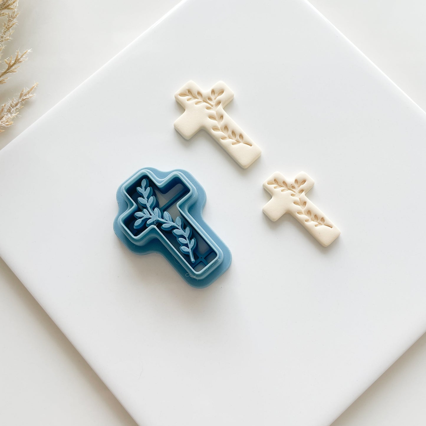 Cross Clay Cutter