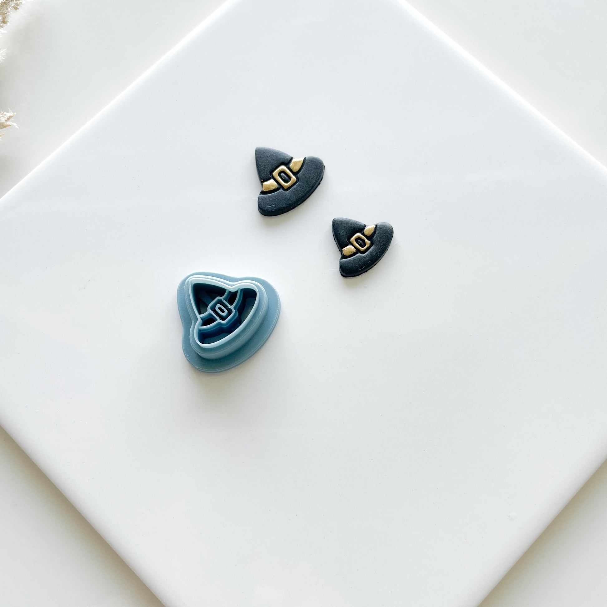 Witch Hat Stud Clay Cutter