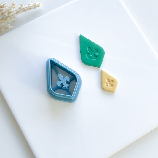 leur De Lis polymer clay cutter